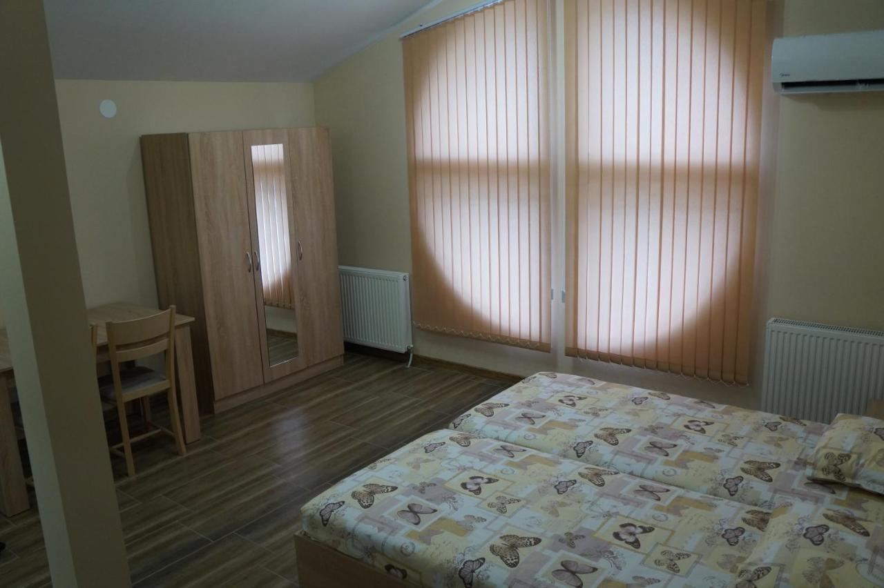 Appartement Dessi à Pleven Extérieur photo